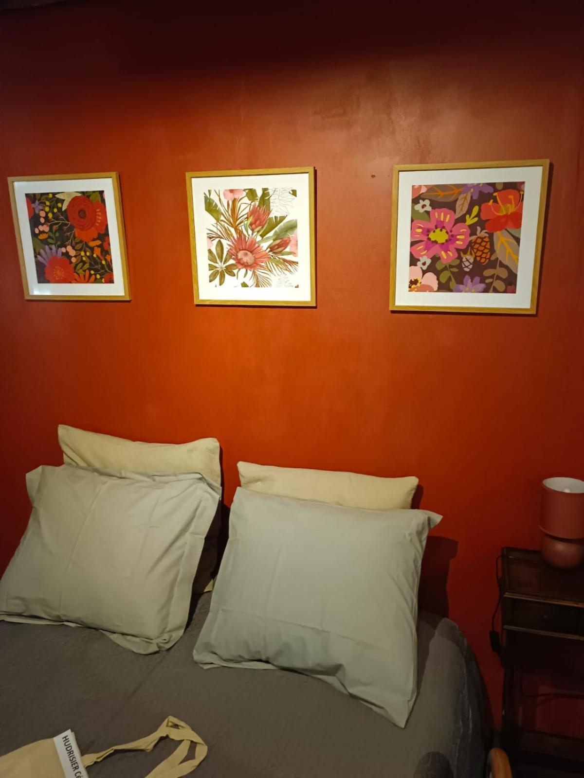 盖亚克La Lauze Et L'Anguille住宿加早餐旅馆 外观 照片